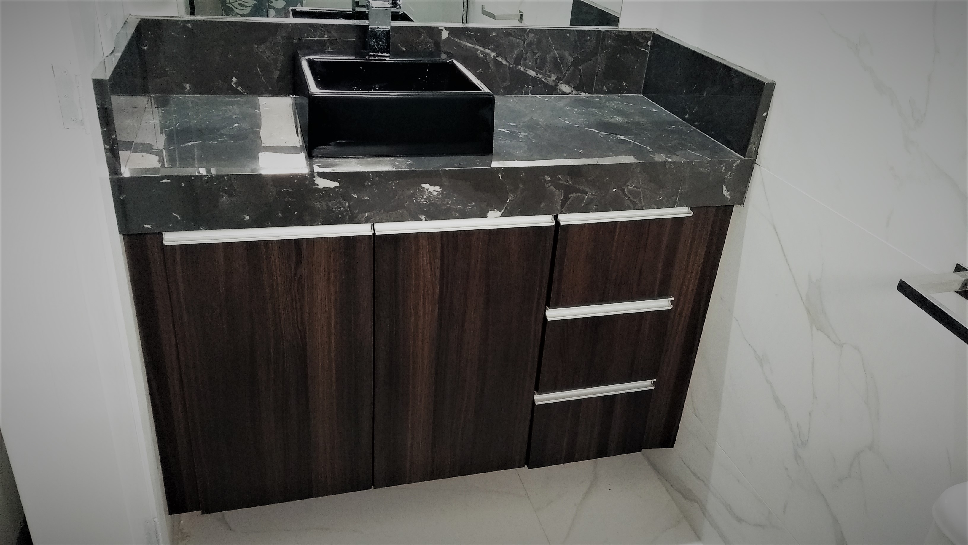 X Home Atibaia - lavabo tinto Rico.jpg